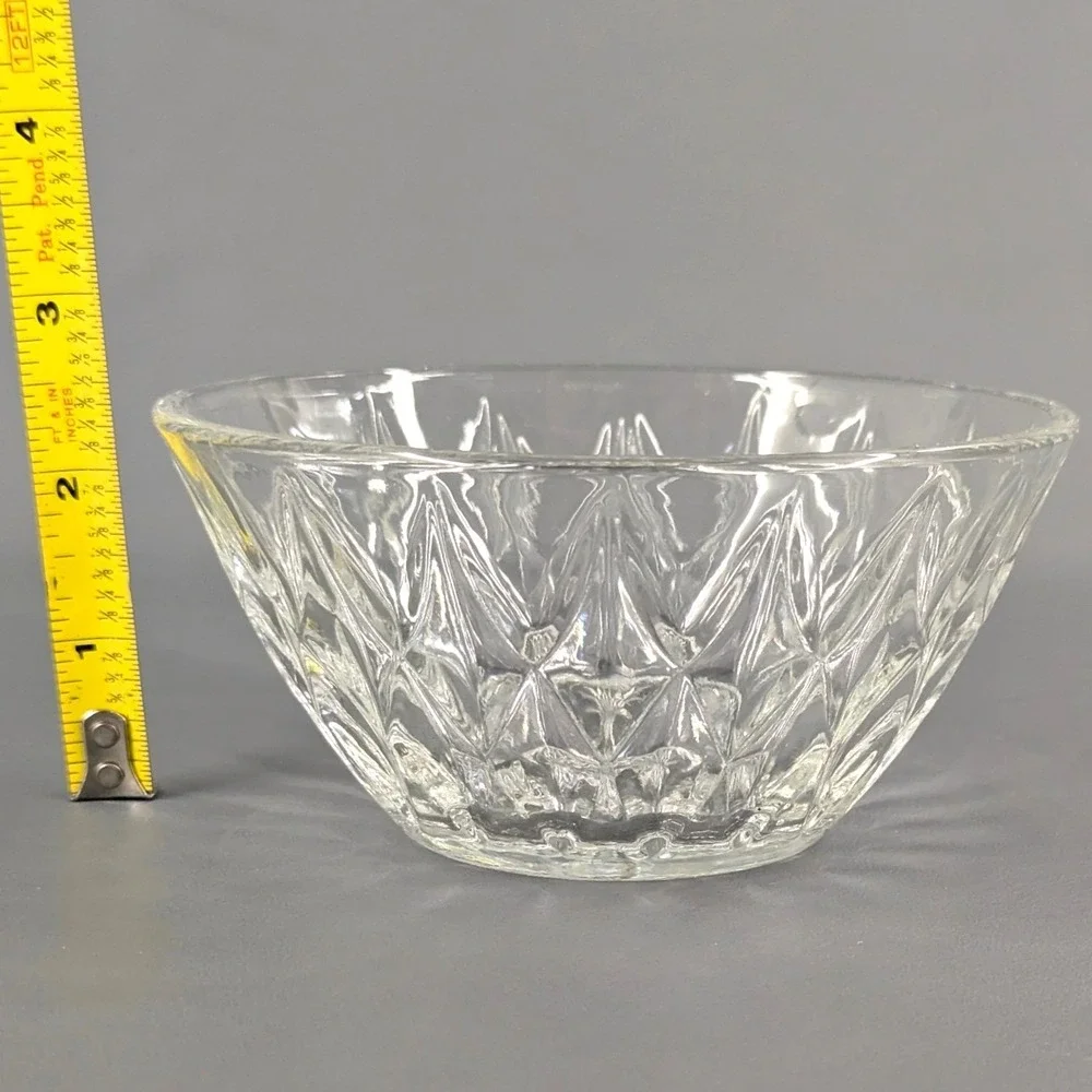 Vintage Clear Pressed Glass Bowl Diamond Point Pattern Starburst Base 5 Inch